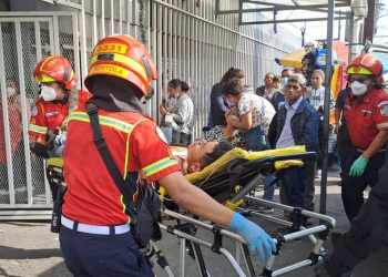 Pasajero de bus repele asalto y hiere a supuesto ladrón en zona 9 capitalina