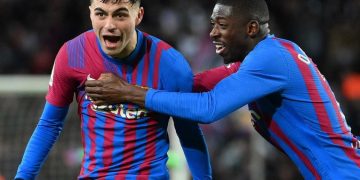 Pedri mantiene viva la Liga para el Barí§a