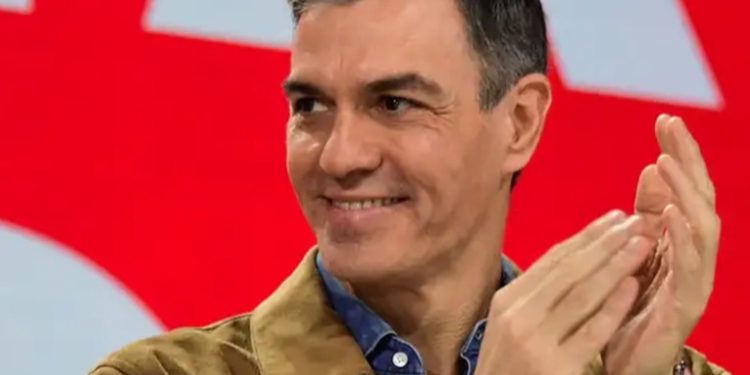 Pedro Sánchez, reelegido como líder socialista en España