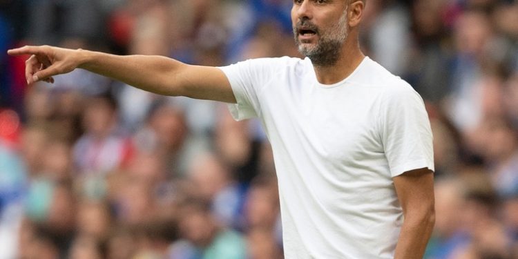 Pep Guardiola es sometido a una cirugía de emergencia en la espalda