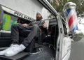Pepe Barbero, el barber truck que hará cortes de cabello gratis