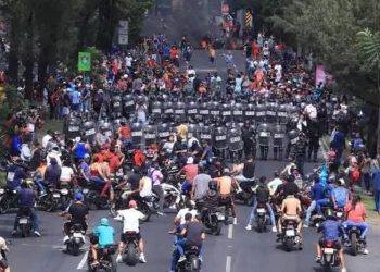 Persisten las manifestaciones y bloqueos tras falta de consenso con el Gobierno