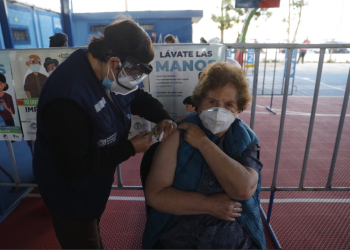 Personas de 60 a 65 años pueden ser registrados en la plataforma para ser vacunados por Covid-19