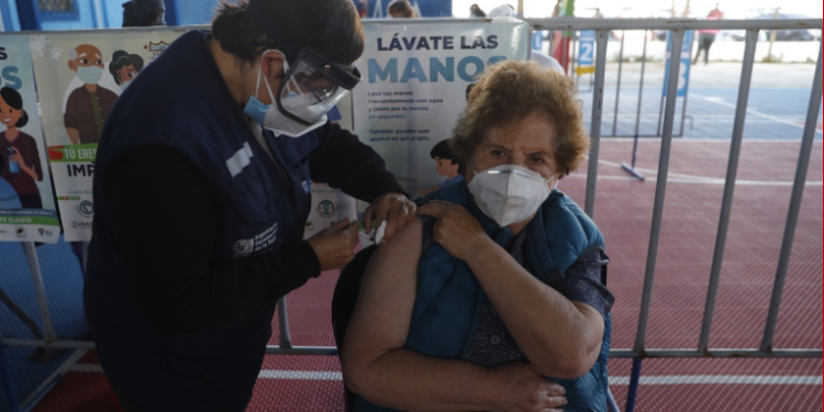 Personas entre 50 a 59 años podrán registrarse para ser inmunizados en contra del Covid-19