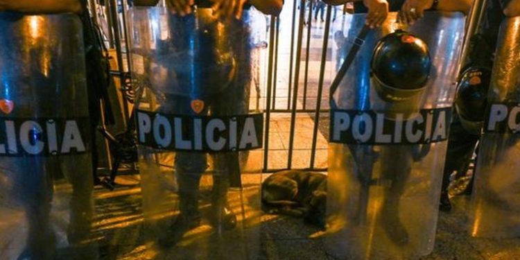 Perú desarticula red internacional de pornografí­a infantil