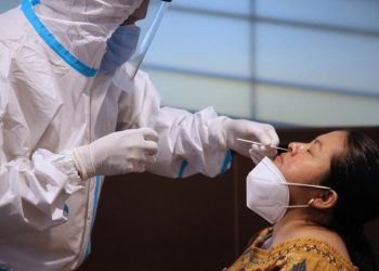 Pese a descenso de hisopados autoridades estiman que se incrementarán casos positivos