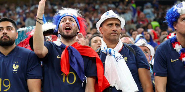 Petición argentina para que Francia deje de llorar golea al reclamo de repetir la final del Mundial
