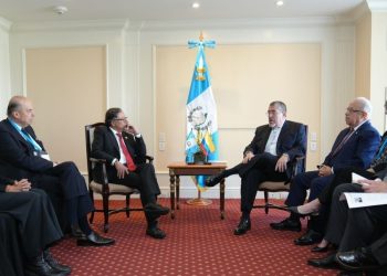 Petro desde Guatemala: La Fiscalía ha sido orquestadora de un golpe de Estado