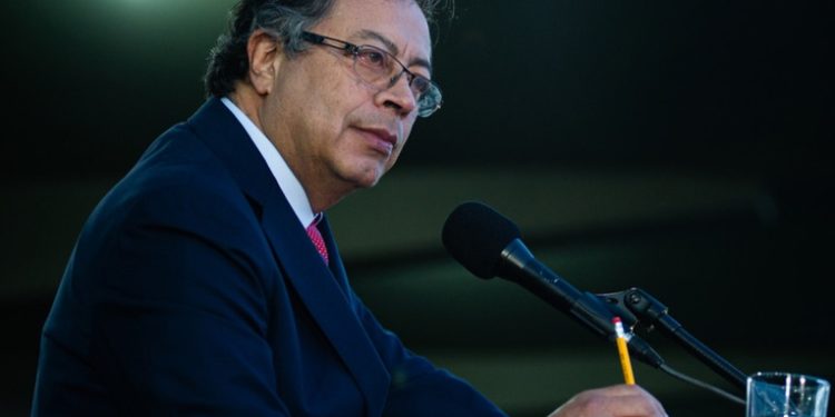 Petro ratifica que no buscará la reelección con el irónico recuerdo de una 'fake news'