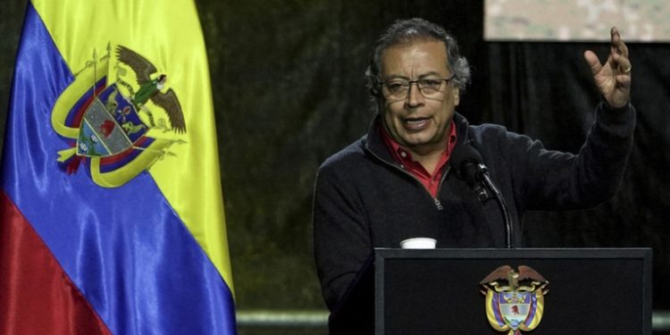 Petro refuta la calumnia en su contra sobre Monómeros