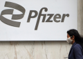 Pfizer acusa a una empleada de robar documentos confidenciales sobre su vacuna anticovid