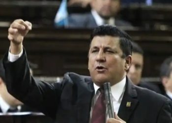 PGN recurre contra resolución que favorece a Estuardo Galdámez en caso de corrupción en el Ministerio de Salud