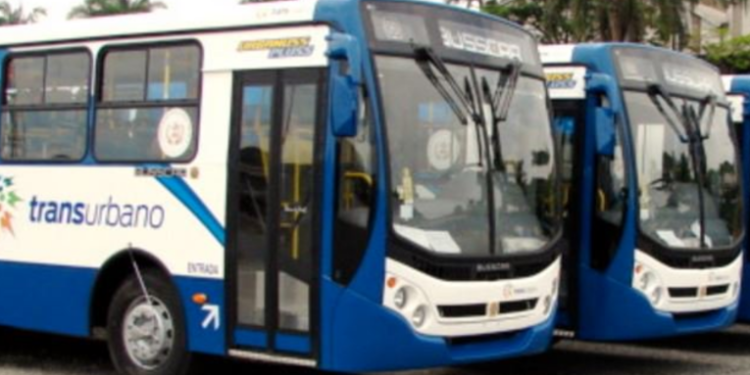 Pilotos de Transurbano aseguran no recibir pagos