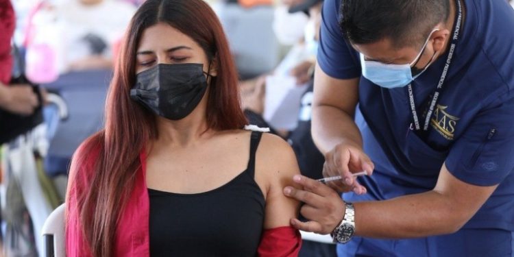 Plan piloto de vacunación comunitaria se realizó en Chichicastenango