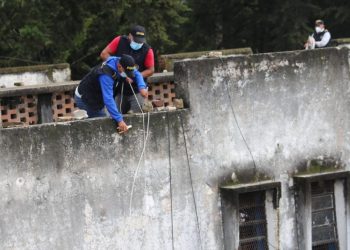 PNC realiza requisa en Granja Penal de Pavón