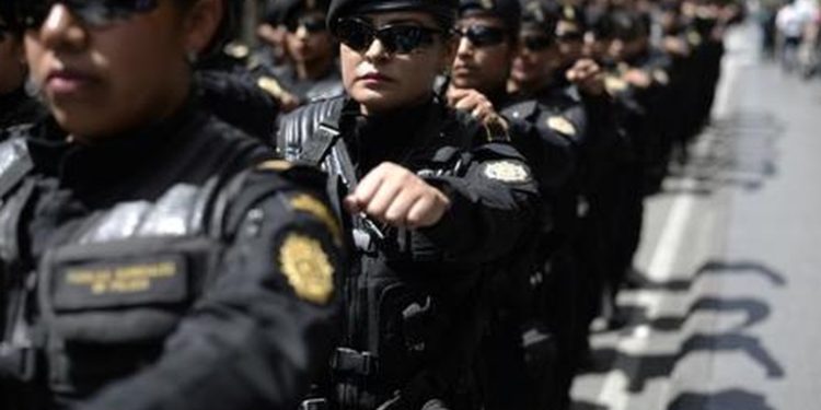 PNC será equipada con 10 mil nuevas armas; Ministerio de Gobernación inicia proceso de compra