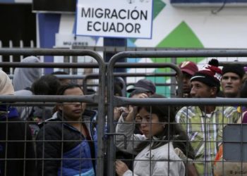 Policí­a de Ecuador desmantela red de comercio de migrantes que ofrecí­a viajes a México