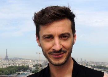 Policía de París investiga amenazas contra director artístico de la ceremonia de apertura