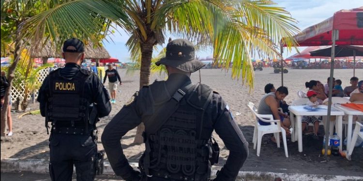 Policía Nacional Civil activa plan especial de seguridad por Semana Mayor