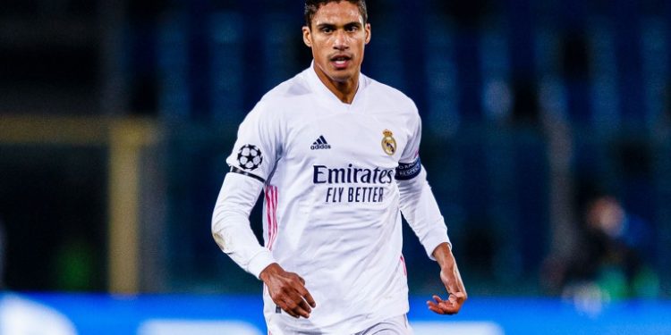 Por positivo en Covid, Varane es baja para el Madrid