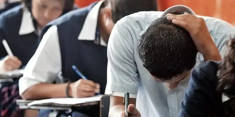 Prácticas para graduandos de este año 2,022 continúan pendientes de aprobación