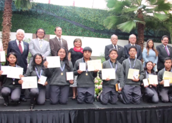 Premian a estudiantes en olimpiadas nacionales de ciencias