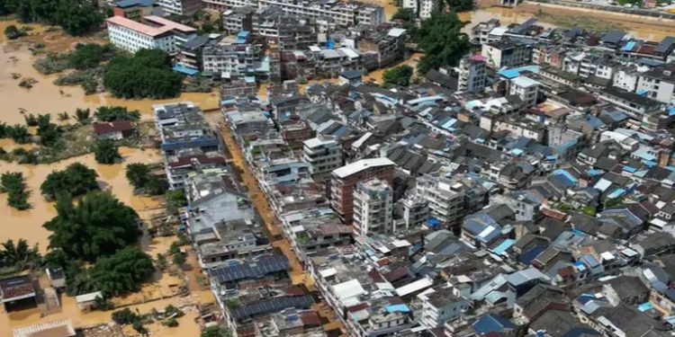 Prensa de China reporta cinco muertes por inundaciones