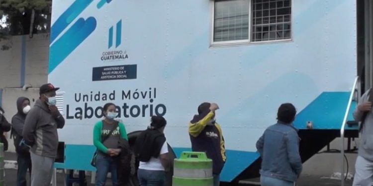 Preparan medicamentos e insumos por alerta roja