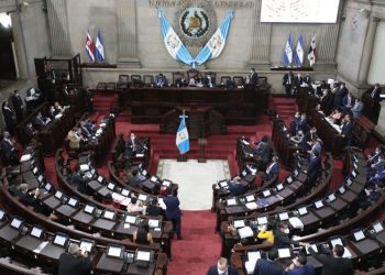 Presentan iniciativa de ley para eliminar embargos salariales de trabajadores del paí­s