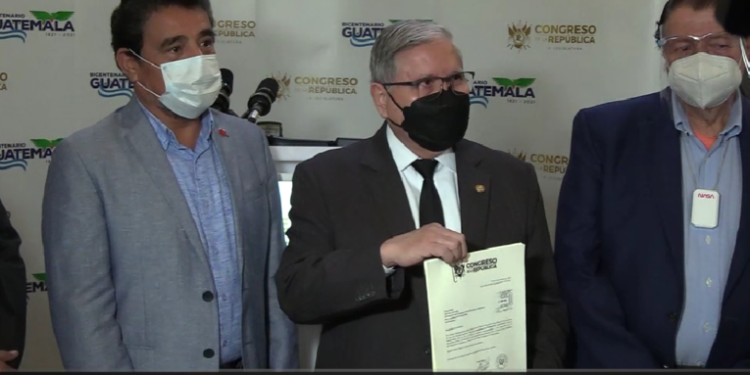 Presentan iniciativa de ley para reformar comisiones de postulación