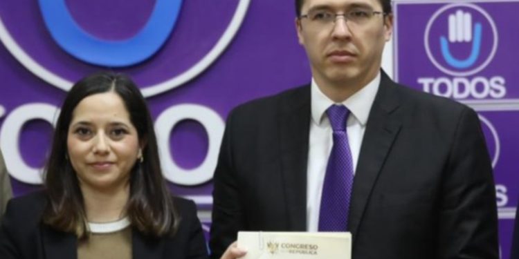 Presentan iniciativa para que se declare como organización terrorista a las maras