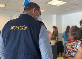 Presentan política migratoria