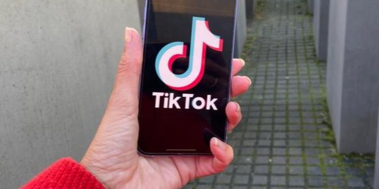 Presentan proyecto de ley para prohibir TikTok en EE.UU