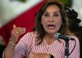 Presidenta de Perú dice que los Rolex eran prestados