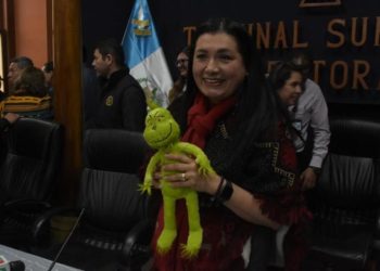 Presidenta del TSE espera que espiritu navideño cambie a FECI