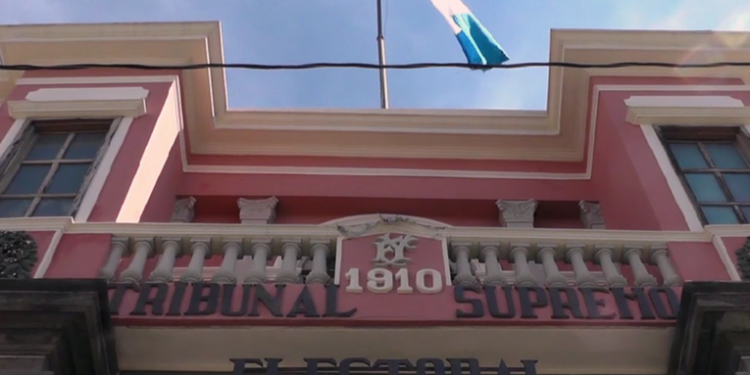 Presidenta del TSE propone dividir elecciones en dos fases por alta participación de partidos