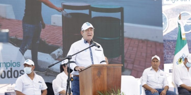 Presidente Alejandro Giammattei busca industrializar Péten