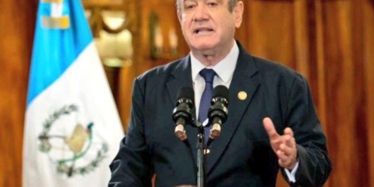 Presidente Alejandro Giammattei decreta Estado de Sitio en dos municipios de Sololá