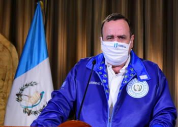 Presidente Alejandro Giammattei dió a conocer que las vacunas rusas vienen a finales de abril.