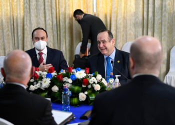 Presidente Alejandro Giammattei solicitó al gobierno estadounidense considerar el Estatus de Protección Temporal a guatemaltecos