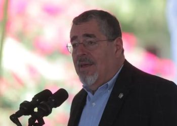 Presidente Arévalo anuncia nuevo programa de salud para estudiantes tras cancelación del seguro escolar