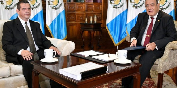 Presidente concluye con entrevistas a candidatos a Fiscal General