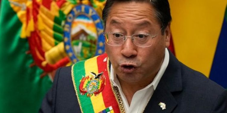 Presidente de Bolivia pide investigar presunto -narcoaporte- a su partido