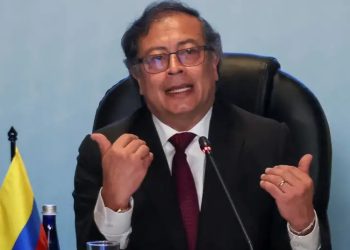 Presidente de Colombia defiende su reforma pensional