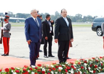 Presidente de México López Obrador llega al paí­s para visita oficial