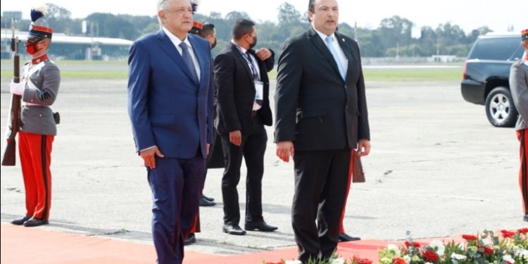Presidente de México López Obrador llega al paí­s para visita oficial