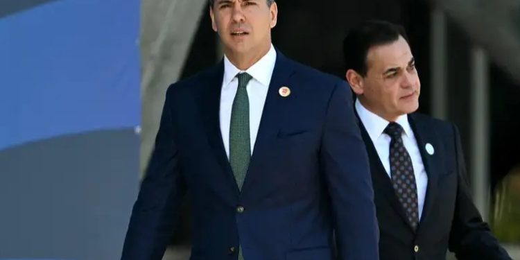 Presidente de Paraguay fue hospitalizado en Río de Janeiro