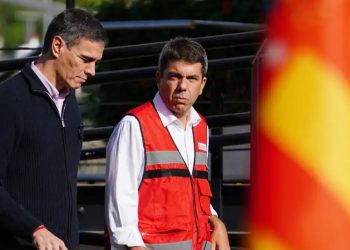 Presidente de Valencia admite errores tras inundaciones