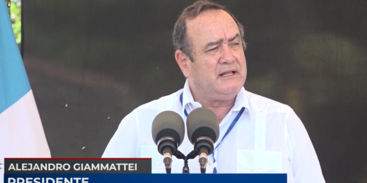 Presidente deja a guatemaltecos la responsabilidad para evitar contagios de Covid 19