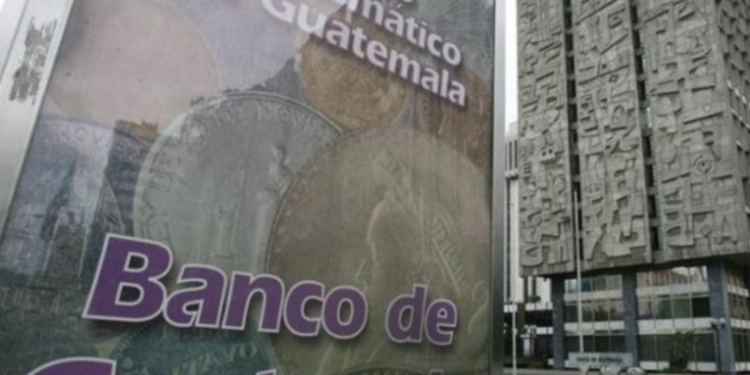 Presidente del Banco de Guatemala asegura estar buscando un sistema que ayude al Ministerio de Salud.